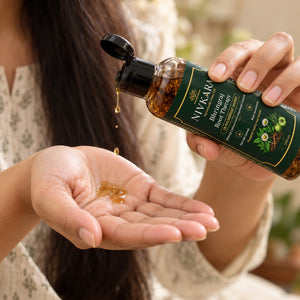 Not sticky. Easy to use.